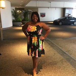 Meet your Posher, Ebony